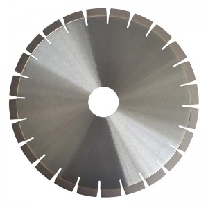 Ordered arrangement diamond saw blade
